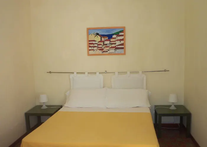 Alojamento de Acomodação e Pequeno-almoço Caravaggio Basic Near Ortigia 4*