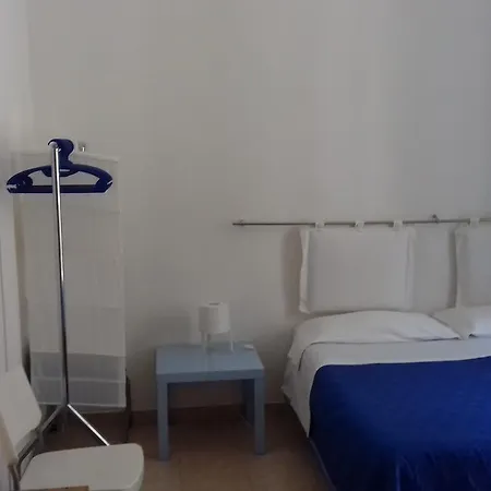 Caravaggio Basic Near Ortigia Oda ve Kahvaltı