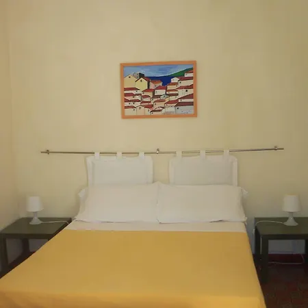 Oda ve Kahvaltı Caravaggio Basic Near Ortigia 4*